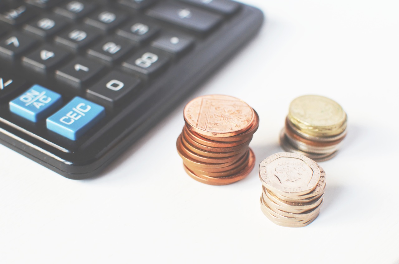 numbers-money-calculating-calculation Interest Money - Image 1